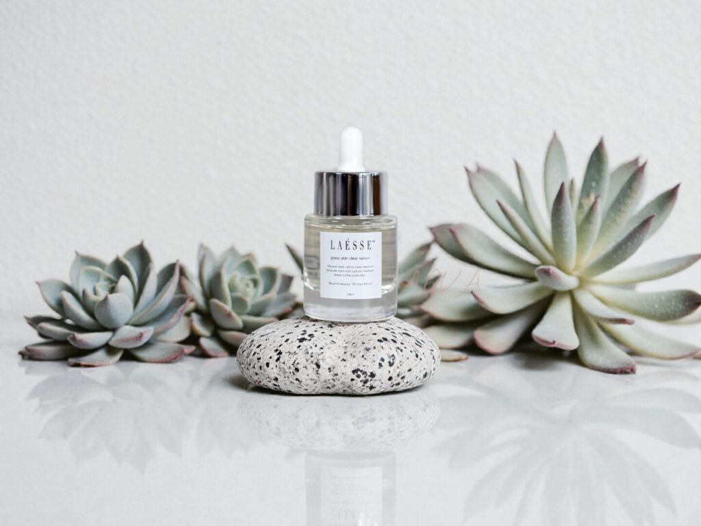 LAESSE glass skin clear serum（ラエッセ グラススキンクリアセラム 